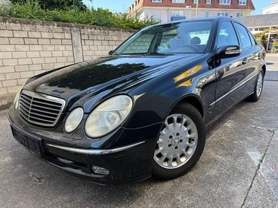 Gebraucht Mercedes E200 Avantgarde 163 PS (119 kW) 2004 Schwarz Limousine