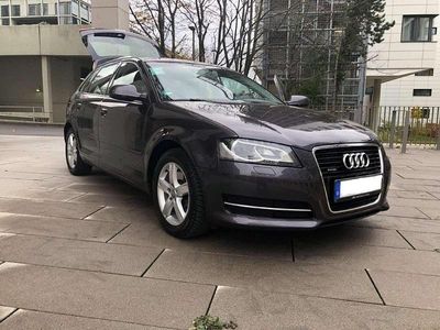 Gebraucht Audi A3 Attraction 140 PS (102 kW) 2012 Grau Kleinwagen
