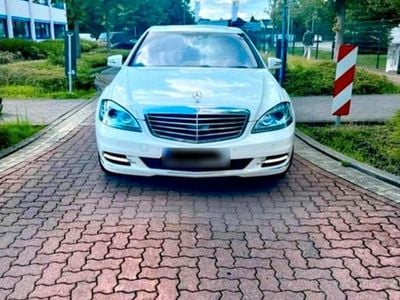 Second-hand Mercedes S400 299 CP (219 kW) 2009 Alb Berlinǎ