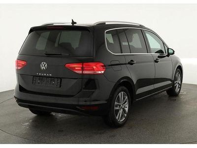 Neu VW Touran Comfortline 150 PS (110 kW) 2025 Van / Kleinbus