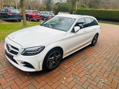 Gebraucht Mercedes C220 AMG 194 PS (142 kW) 2019 Weiß Limousine