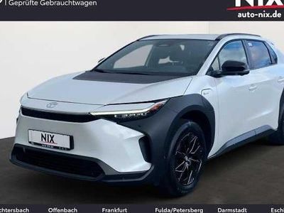 Gebraucht Toyota bZ4X Team 164 kW (224 PS) 2024 Platinumweiß perleffekt SUV