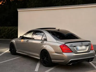 Gebraucht Mercedes S500L 388 PS (285 kW) 2009 Andere farben Limousine