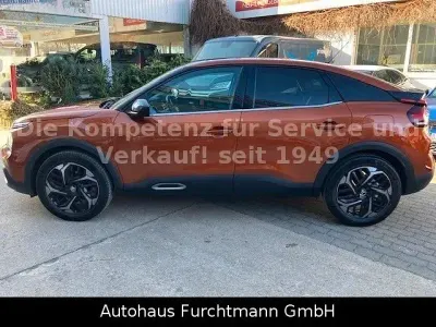 Gebraucht Citroën C4 PureTech 131 PS (96 kW) 2021 Orange pulse Limousine
