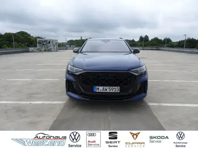 Gebraucht Audi Q8 Ambiente 640 PS (470 kW) 2025 Ascariblau (metallic) SUV