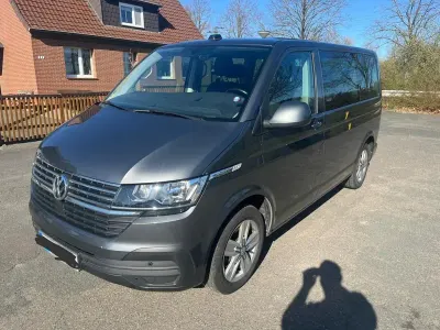 Gebraucht VW Multivan Comfortline 150 PS (110 kW) 2020 Grau Van / Kleinbus