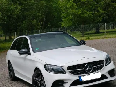 Gebraucht Mercedes C300 AMG 245 PS (180 kW) 2019 Weiß Kombi
