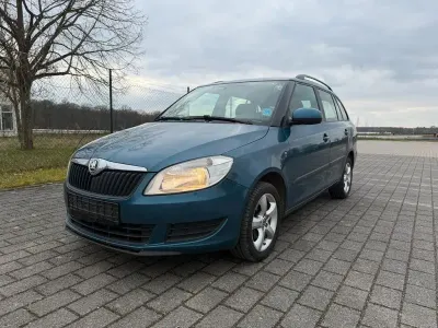 Usata Skoda Fabia Cool Edition 86 CV (63 kW) 2013 Blu Station wagon