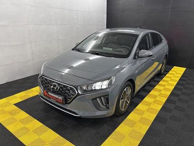Gebraucht Hyundai Ioniq Premium 142 PS (104 kW) 2020 Electric shadow / sol Kleinwagen