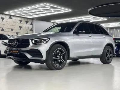 Gebraucht Mercedes GLC220 AMG line 194 PS (142 kW) 2020 Silber SUV