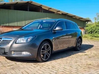 Gebraucht Opel Insignia 170 PS (125 kW) 2013 Grau Kombi