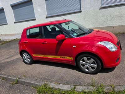 Rot Gebraucht 2006 Suzuki Swift Kleinwagen | 3.000 €