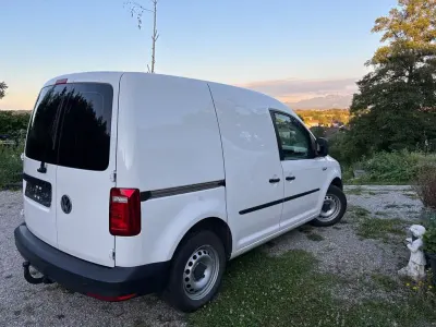 Gebraucht VW Caddy 102 PS (75 kW) 2018 Weiß Van / Kleinbus