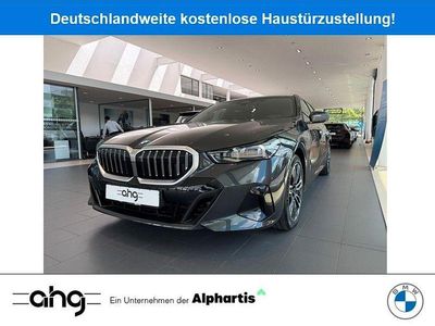 Neu BMW 540 M Sport 303 PS (222 kW) 2025 Grau Kombi