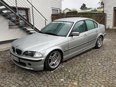 BMW 325