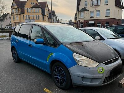 Grau Gebraucht 2006 Ford S-MAX S Van / Kleinbus | 1.350 € (Fairer Preis)