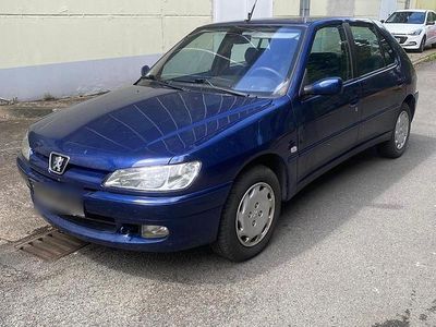 Peugeot 306