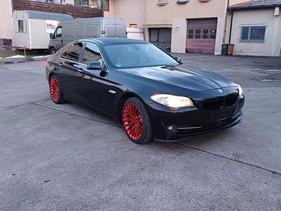 Gebraucht BMW 530 272 PS (200 kW) 2011 Schwarz Limousine