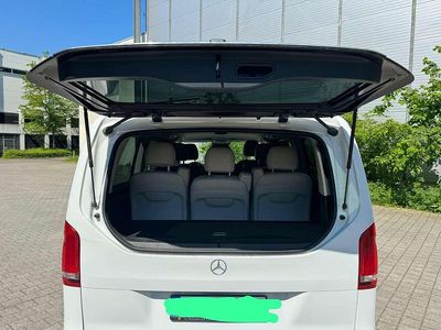 Gebraucht Mercedes V220 Edition 190 PS (139 kW) 2018 Weiß Van / Kleinbus