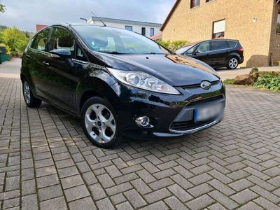 gebraucht Ford Fiesta 1.3 Titanium