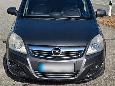 Usata Opel Zafira 150 CV (110 kW) 2010 Grigio Monovolume