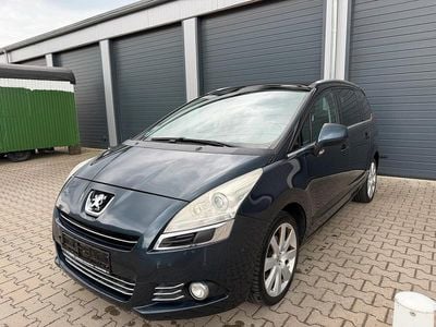 Second-hand Peugeot 5008 150 CP (110 kW) 2012 Negru Monovolum