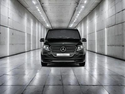 Usata Mercedes V300 Avantgarde 237 CV (174 kW) 2025 Nero Monovolume