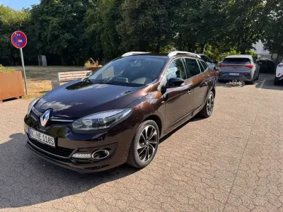Gebraucht Renault Mégane III Bose Edition 132 PS (97 kW) 2014 Braun Limousine