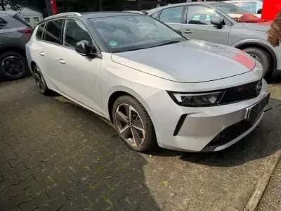 Gebraucht Opel Astra Elegance 131 PS (96 kW) 2023 Silber Kleinwagen