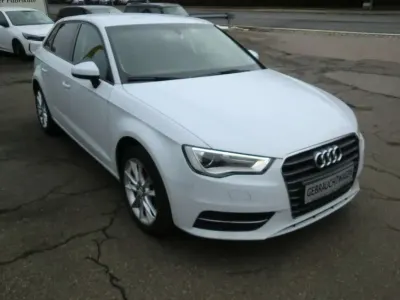 Używany Audi A3 Attraction 110 KM (80 kW) 2014 Biały Sedan/Limuzyna