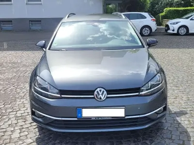 Second-hand VW Golf VII IQ Drive 116 CP (85 kW) 2019 Gri Break