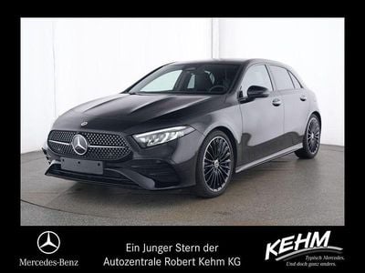 Kosmosschwarz (metallic) Gebraucht 2024 Mercedes A220 AMG Limousine | 35.990 € (Fairer Preis)