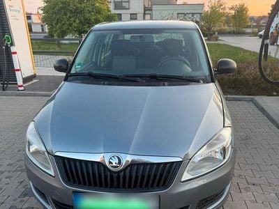 Second-hand Skoda Fabia 65 CP (47 kW) 2013 Gri Hatchback