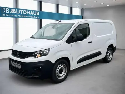Gebraucht Peugeot Partner Premium 102 PS (75 kW) 2022 Weiß Van / Kleinbus