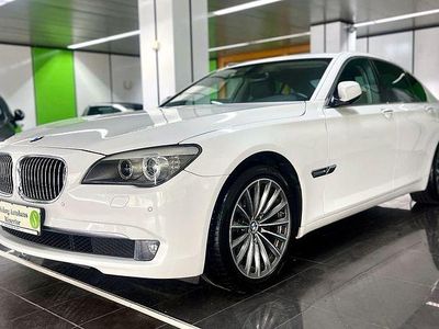 Gebraucht BMW 730 245 PS (180 kW) 2011 Weiß Limousine