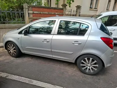 Gebraucht Opel Corsa 80 PS (58 kW) 2006 Silber Kleinwagen