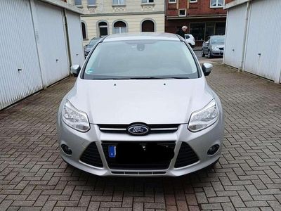 Gebraucht Ford Focus SYNC Edition 101 PS (74 kW) 2014 Silber Kombi
