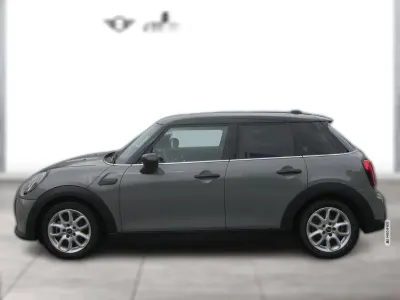 Gebraucht Mini Cooper 136 PS (100 kW) 2021 Grau metallic Kleinwagen