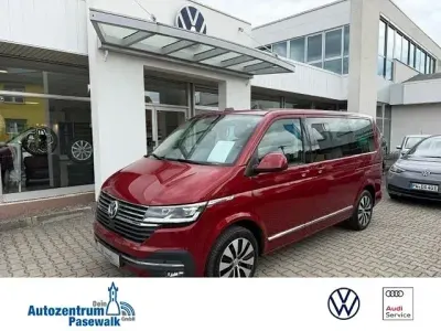 Gebraucht VW Multivan Comfortline 204 PS (150 kW) 2021 Rot Van / Kleinbus