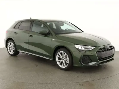 Neu Audi A3 S-Line 150 PS (110 kW) 2026 Distrikt grün metallic Limousine