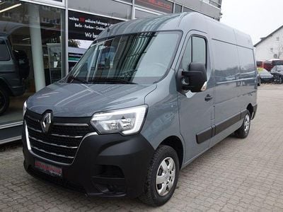Grau Gebraucht 2021 Renault Master Van / Kleinbus | 23.700 € (Etwas zu teuer)