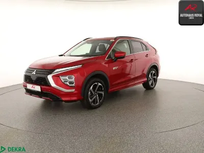 Begagnad Mitsubishi Eclipse Cross Select 188 HK (138 kW) 2022 Röd SUV