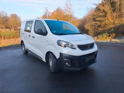 Weiß Gebraucht 2019 Peugeot Expert Van | 7.999 € (Etwas zu teuer)