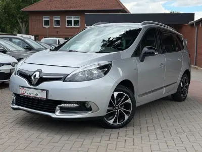 Gebraucht Renault Grand Scénic III Bose Edition 132 PS (97 kW) 2015 Silber Van / Kleinbus