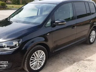 Gebraucht VW Touran Cup 140 PS (102 kW) 2015 Schwarz Van / Kleinbus