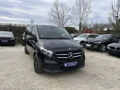 Gebraucht Mercedes V300 Night 237 PS (174 kW) 2022 Obsidianschwarz Van / Kleinbus