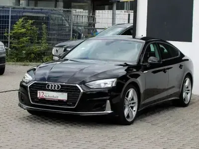 Gebraucht Audi A5 Sportback Advanced 163 PS (119 kW) 2021 Schwarz Kleinwagen