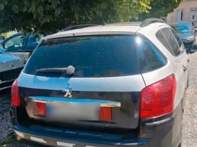 Gebraucht Peugeot 407 135 PS (99 kW) 2002 Schwarz Limousine