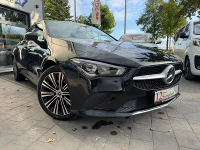Brugt Mercedes CLA220 190 HK (139 kW) 2023 Sort Sedan