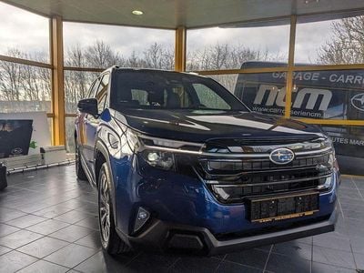 Neu Subaru Forester Platinum 136 PS (100 kW) 2025 Blau SUV